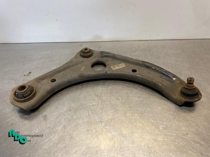 Draagarm rechts-voor van een Nissan Note (Note 13-), Auto-onderdelen, Gebruikt, -, -, Ophalen of Verzenden