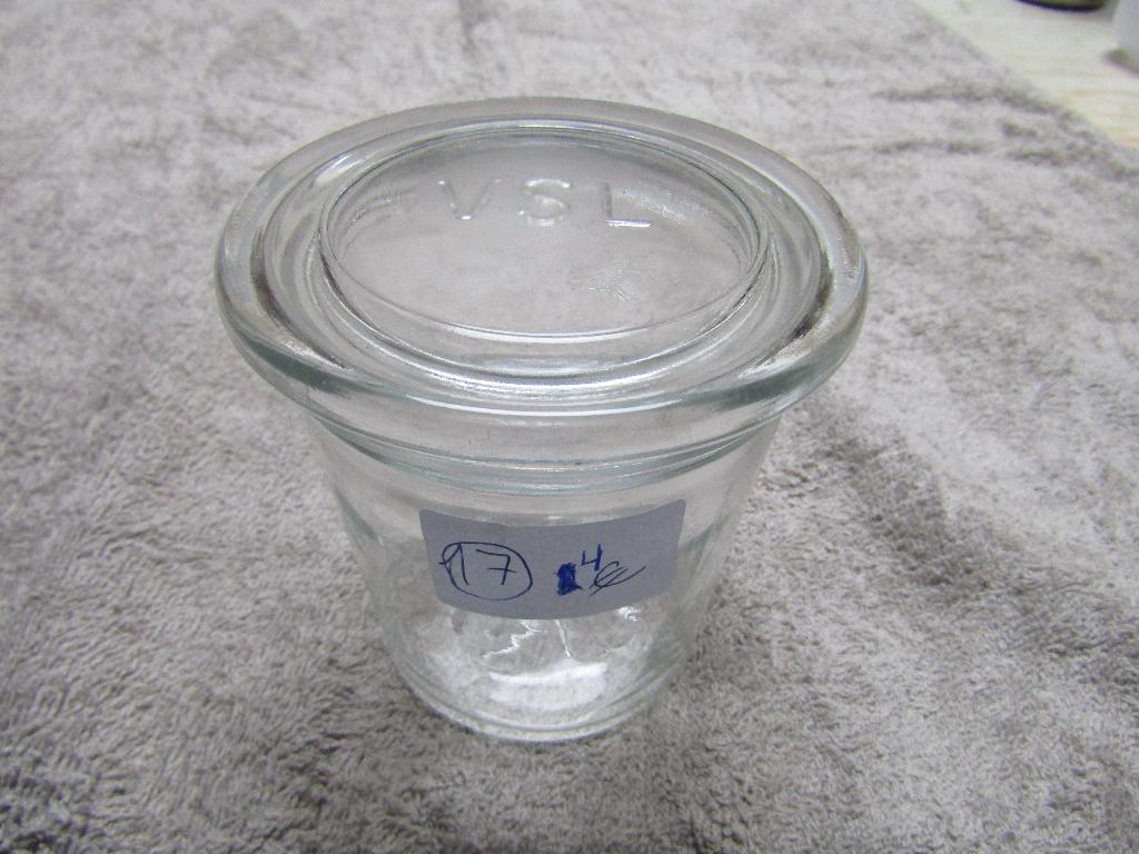 Pot en verre moulé val saint lambert H9-DF7.5-DG9, 750g, Enlèvement ou Envoi