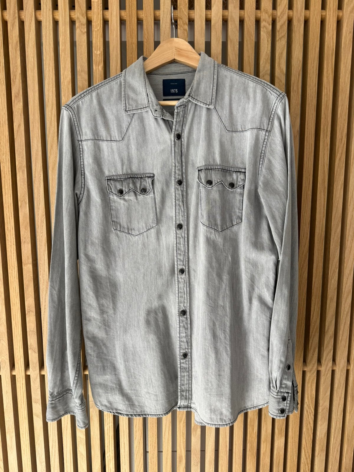 Grijs jeanshemd large Zara, Vêtements | Hommes, Chemises, Enlèvement ou Envoi, Comme neuf, Gris