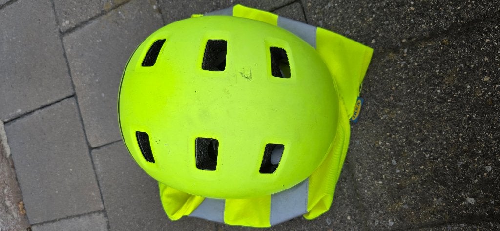 Gele-zwarte fluo helm, Ophalen, Gebruikt, Jongen of Meisje, Decathlon Btwin