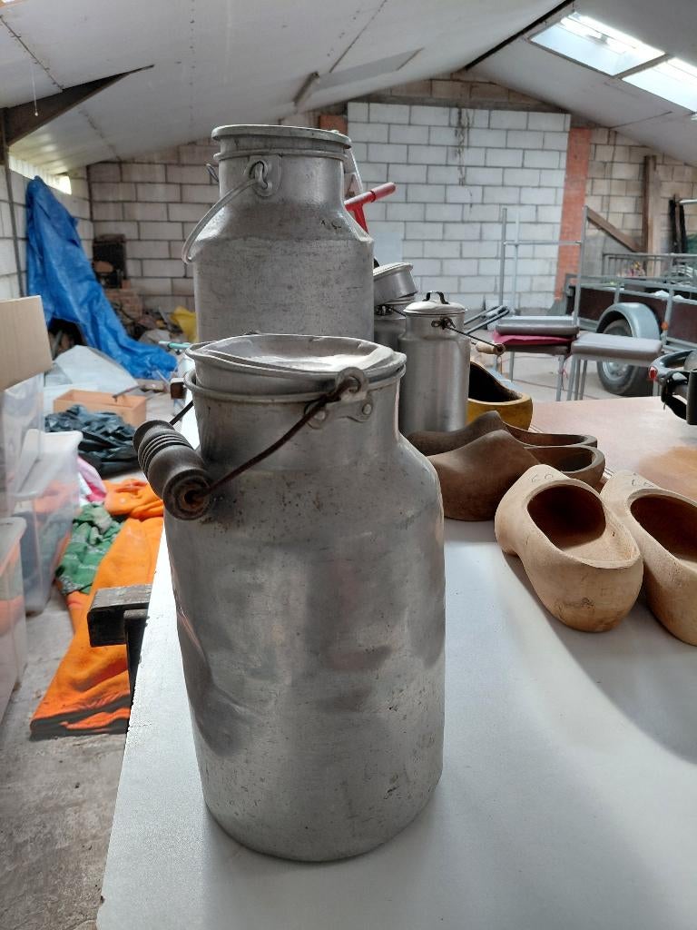 5 aluminium melkbussen en kannen vintage groot en klein, Ophalen