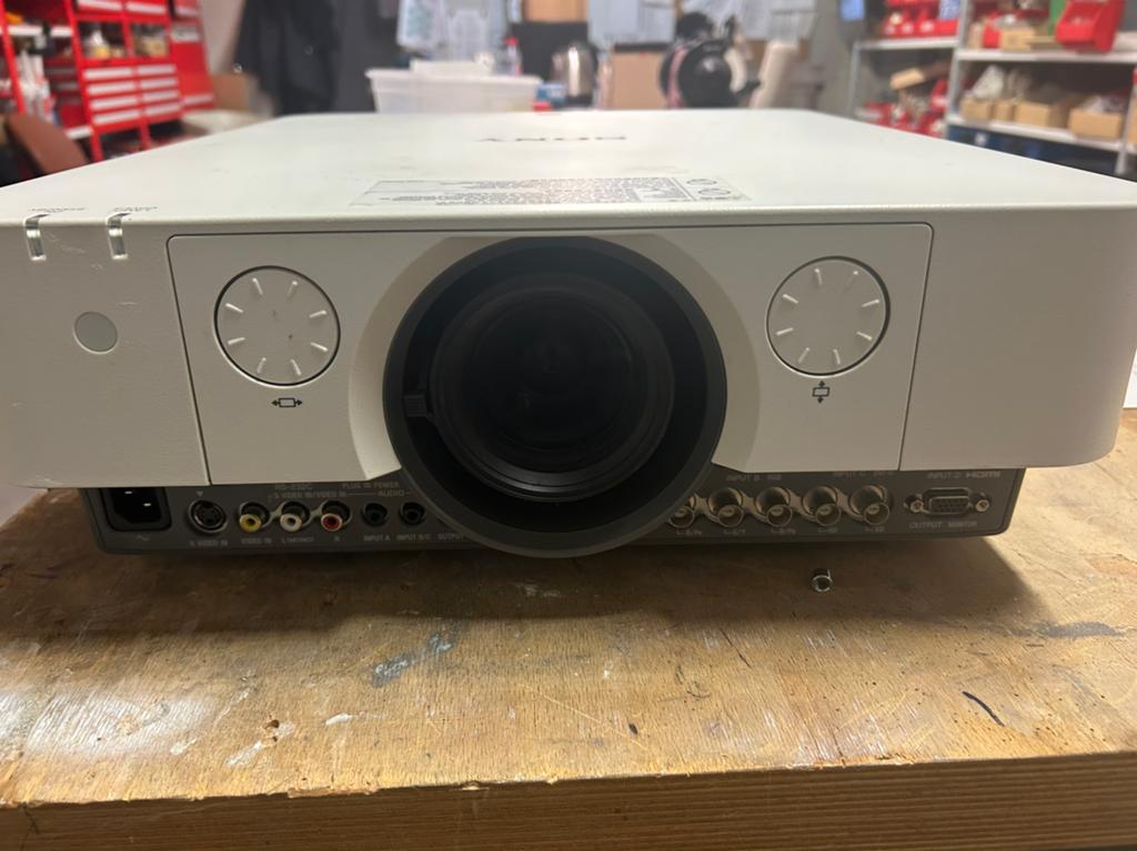 Videoprojecteur Sony pro, Audio, Tv en Foto, Beamers, Ophalen, Gebruikt, LED, Sony
