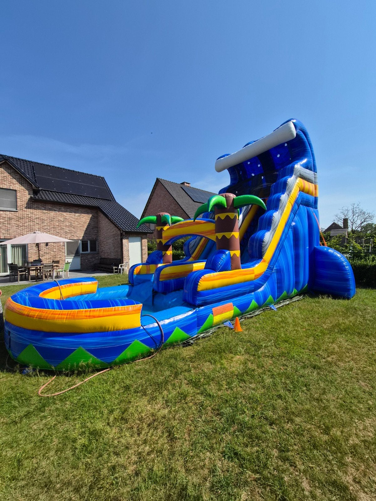 Beach hawai waterslide waterspringkasteel te huur/te koop, Enfants & Bébés, Jouets | Extérieur | Coussins gonflables, Envoi