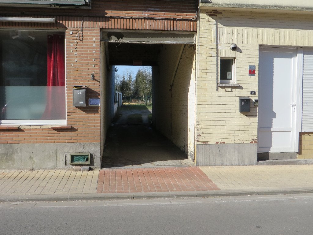 Garage fermé à louer à Ransart, Immo, Charleroi