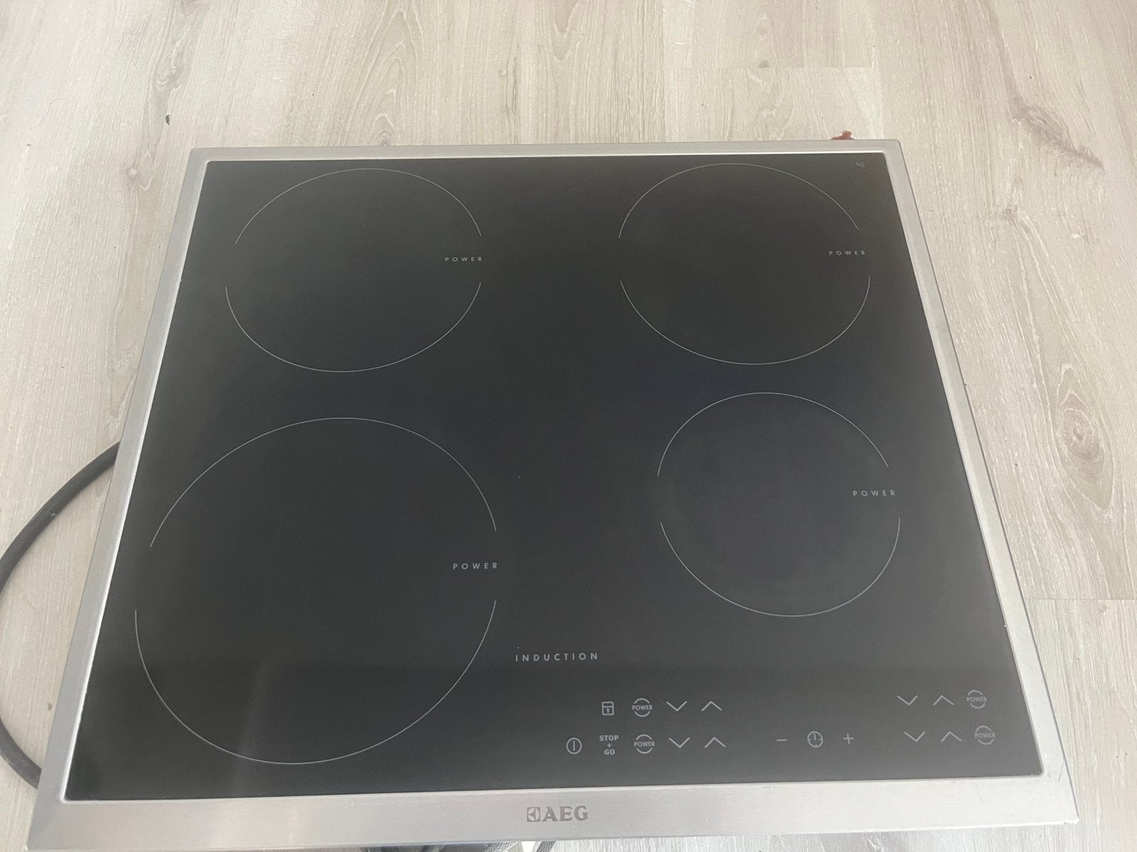 AEG inductiekookplaat HK634200XB – 4 zones – inox rand, Elektronische apparatuur, Ophalen, Zo goed als nieuw, Inductie, 4 kookzones