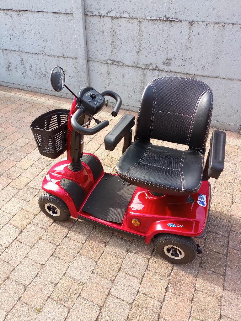 Scootmobiel Invacare Leo, Ophalen, 10 km/u of minder, 36 t/m 45 km, Invacare