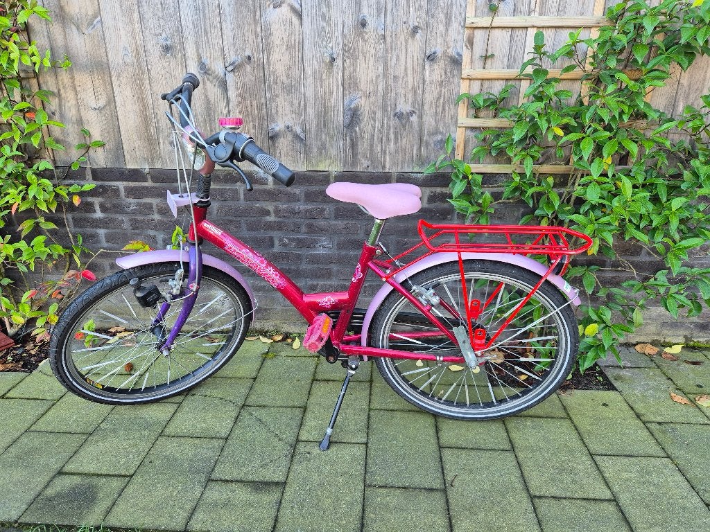 Meisjesfiets 28inch - gebruikssporen maar in prima staat, Terugtraprem, Gebruikt, Batavus, Handrem