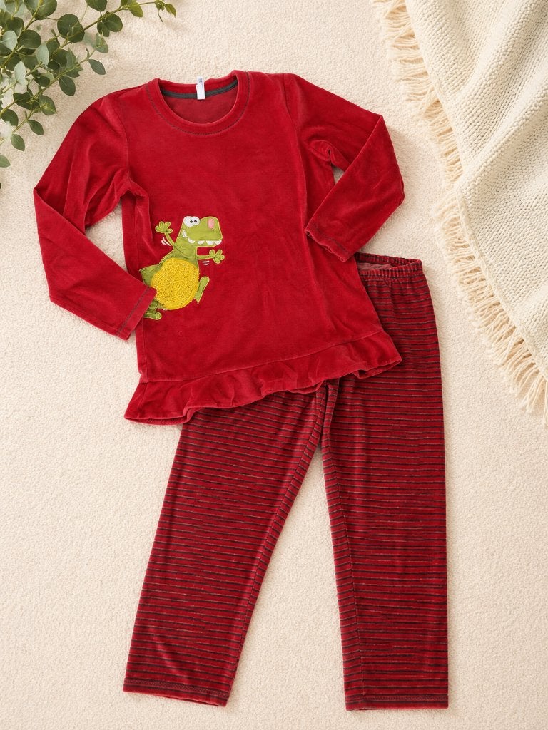 Woody velours pyjama met dino – Maat 16 jaar / S, Kinderen en Baby's, Kinderkleding | Maat 176, Nacht- of Onderkleding, Gebruikt