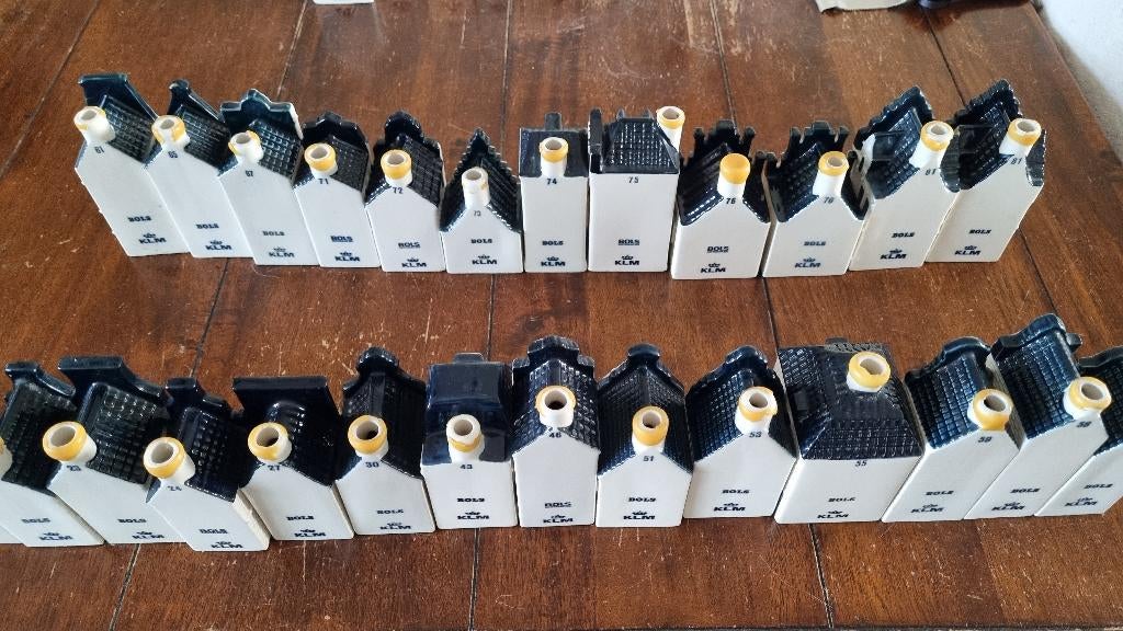 Te koop aangeboden: een partij van ca. 40 lege KLM huisjes, Verzamelen, Ophalen of Verzenden, Gebruikt, 41 t/m 60