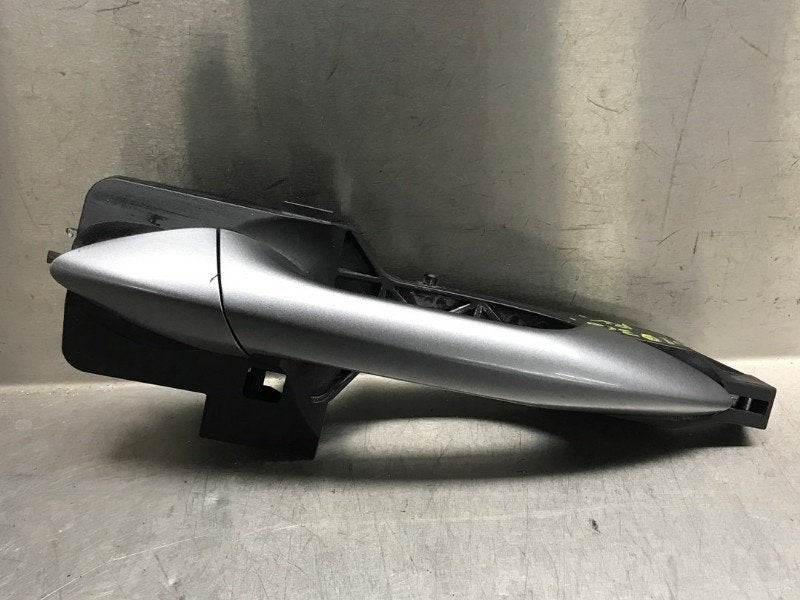POIGNEE EXTERIEURE AVANT DROITE Hyundai i30 (GDHB5), Autos : Pièces & Accessoires, Carrosserie & Tôlerie, Utilisé, Droite, Hyundai