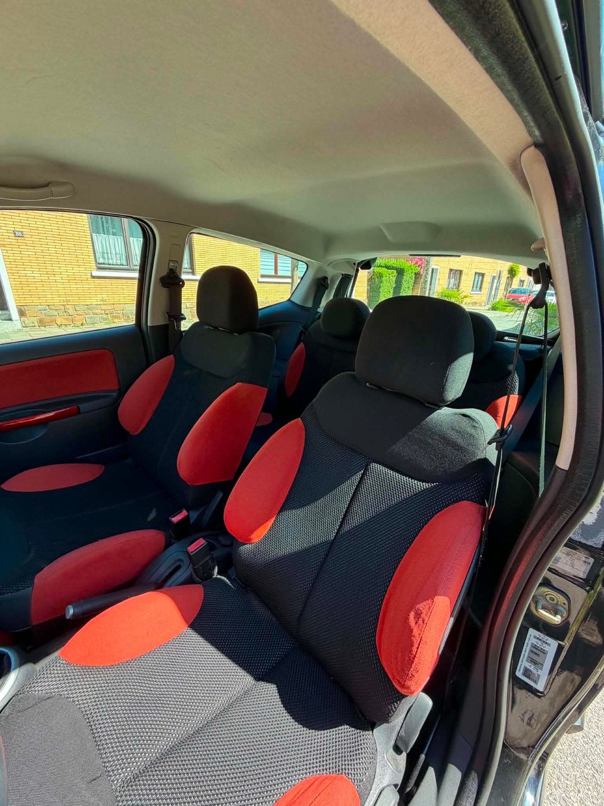 Citroën C2 1.2 Essence prete à immatriculer, Auto's, 4 deurs, Zwart, Bedrijf, Velours