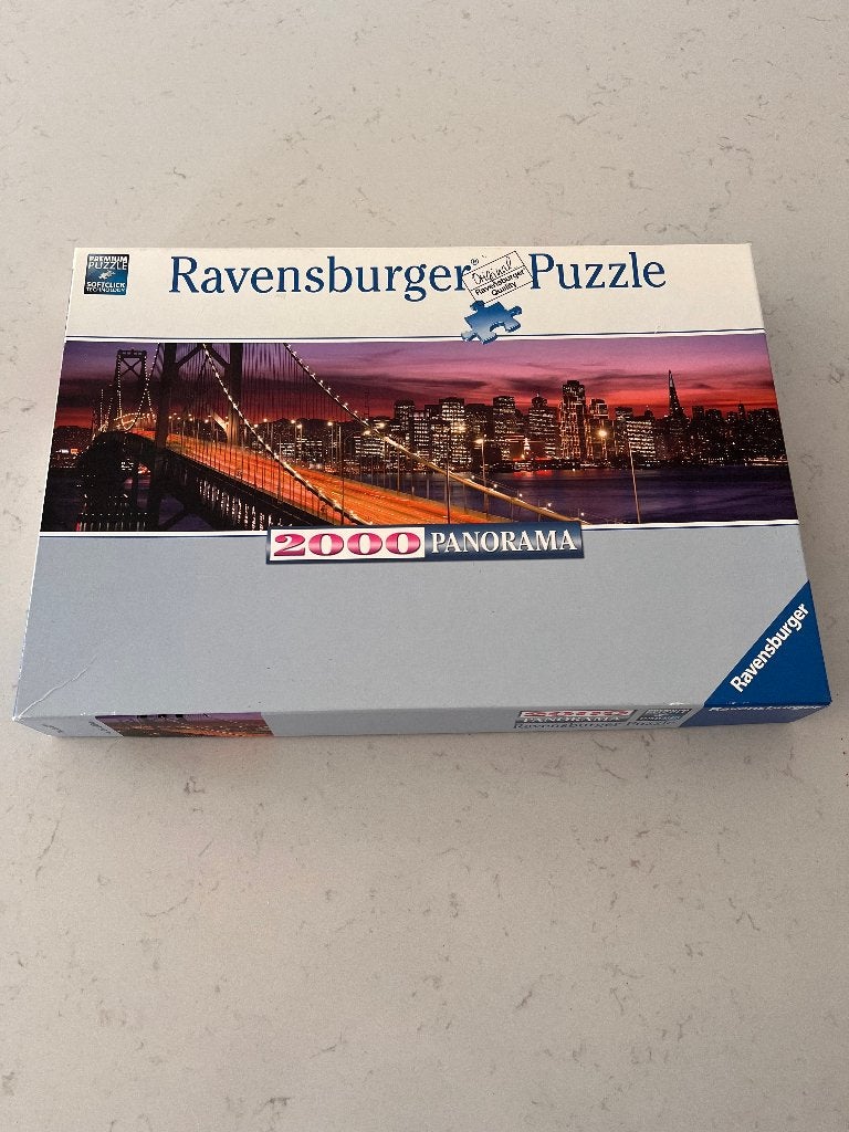 Ravensburger Puzzel – Bay Bridge San Francisco – 2000 stuks, Hobby en Vrije tijd, Denksport en Puzzels, Zo goed als nieuw, Legpuzzel