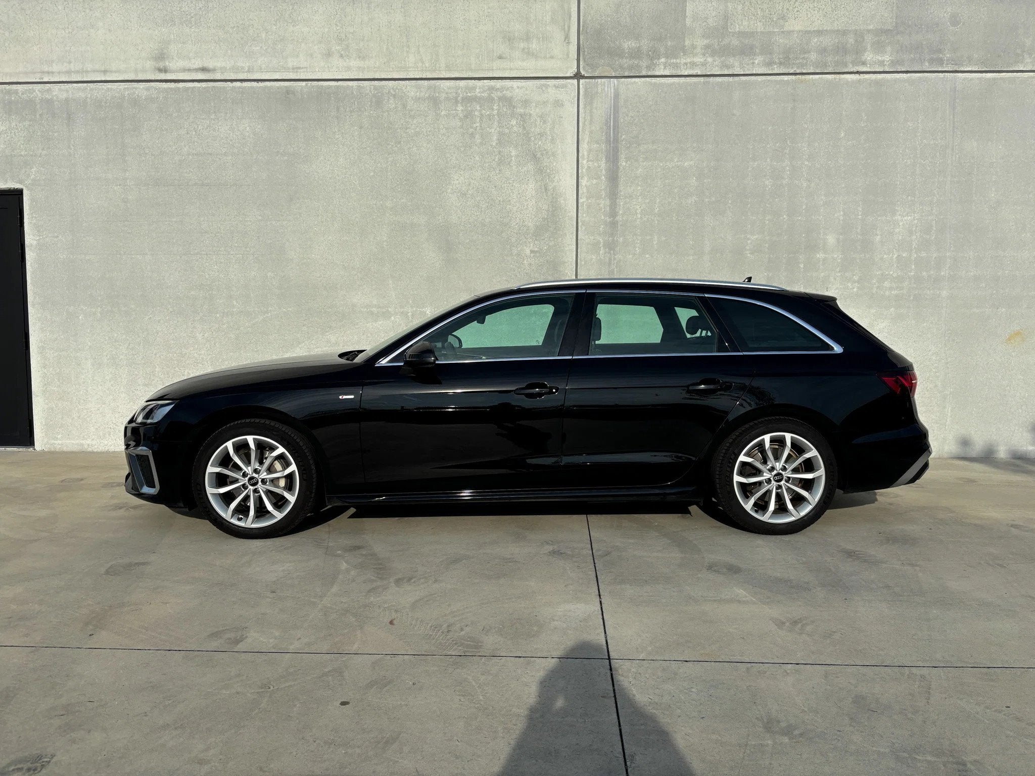 Audi A4 40 TFSI | S-Line | Leasing (automatique), Achat, Euro 6, Entreprise, 2 places