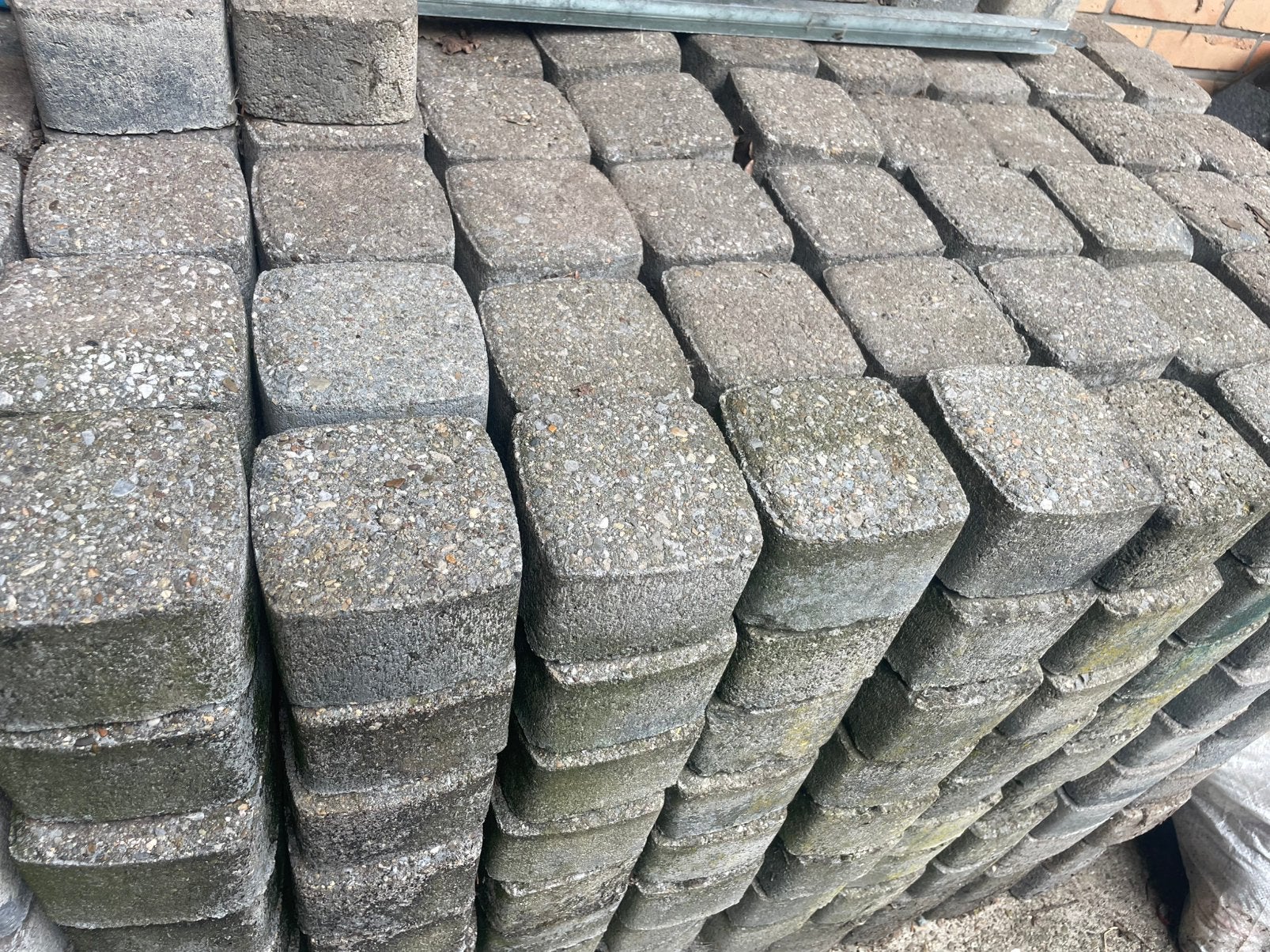 Gratis Klinkers, Tuin en Terras, Ophalen, Gebruikt, Beton, Klinkers