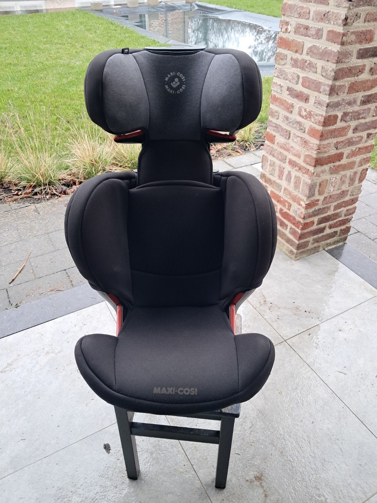 1. Maxi-Cosi autostoel (15-36 kg)
Titel: Maxi-Cosi autostoel, Kinderen en Baby's, Autostoeltjes, Ophalen, Maxi-Cosi
