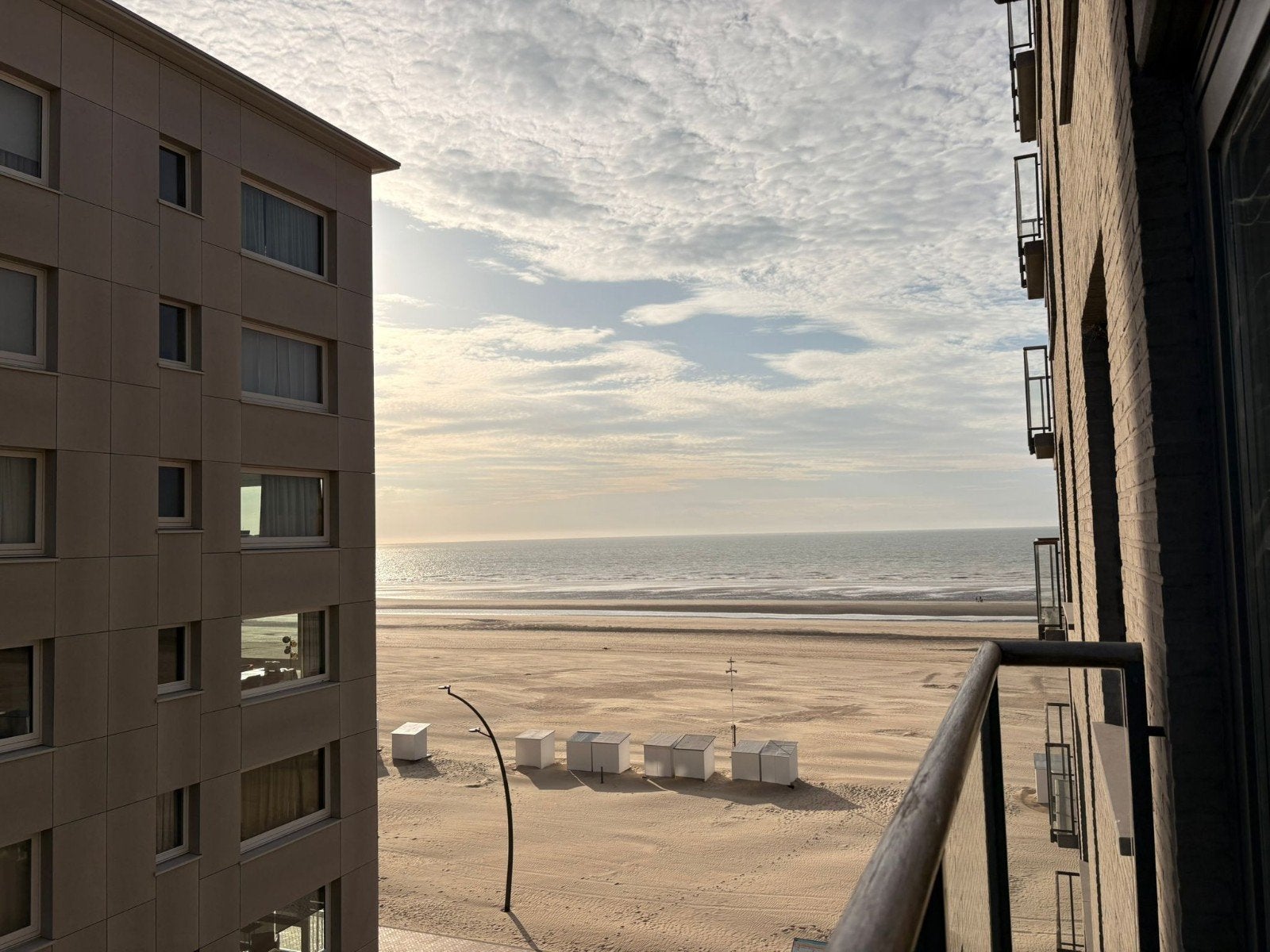 Vakantie De Panne met zeezicht modern gebouw, Vacances