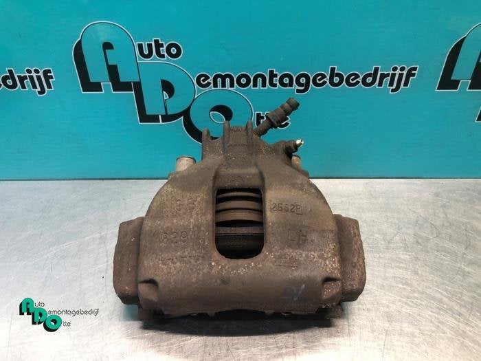 Remklauw (Tang) links-voor van een Volvo V70 (V70 01-), Auto-onderdelen, Gebruikt, -, -, Ophalen of Verzenden