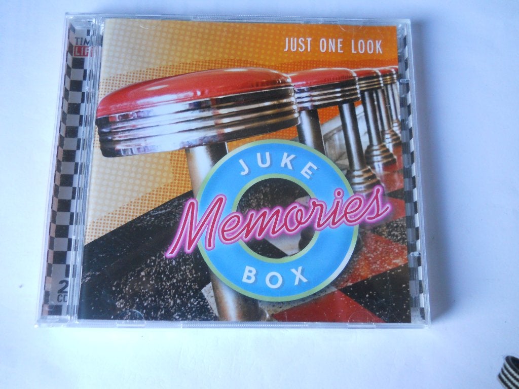 2 CD S - JUKE BOX - MEMORIES, Ophalen of Verzenden, Zo goed als nieuw, Verzamelalbum, Pop