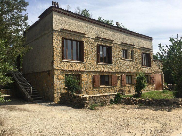 Maison très spacieuse, grand jardin au bord de la rivière., Maison & Meubles, Maison & Meubles | Autre, Utilisé, Enlèvement