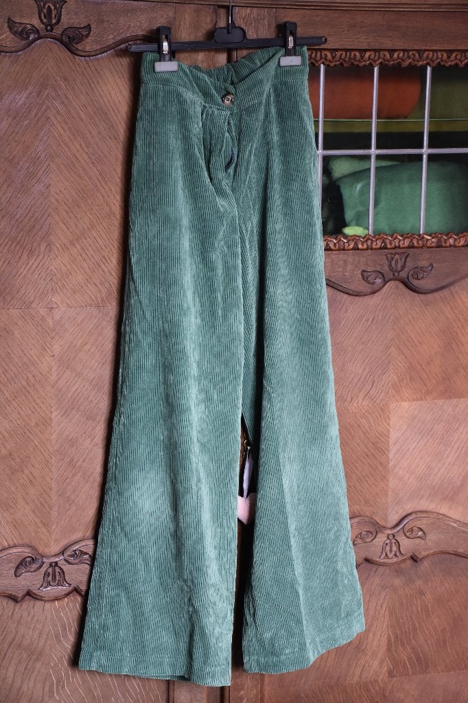 Pantalon velours T36, Kleding | Dames, Ophalen, Zo goed als nieuw, Maat 36 (S), Lang