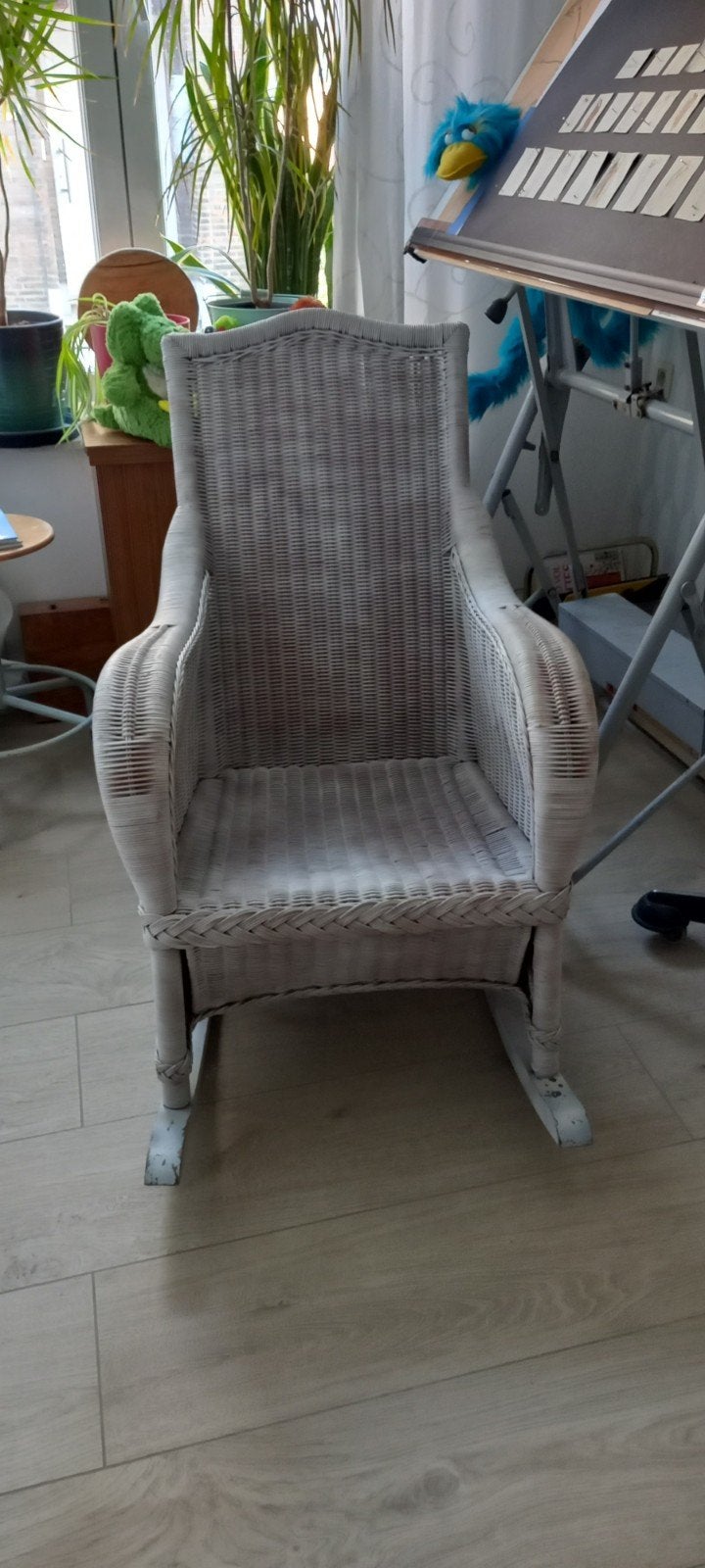 Comfortabele witte rieten schommelstoel, Ophalen, Wit