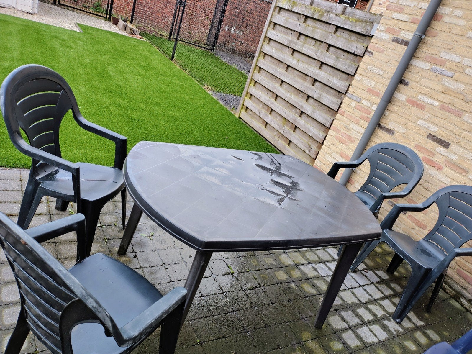 Tuintafel met 4 tuinstoelen, Ophalen