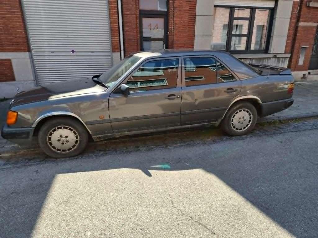 Mercedes 250D (W124), 2500 cc, Stof, Mercedes-Benz, Particulier