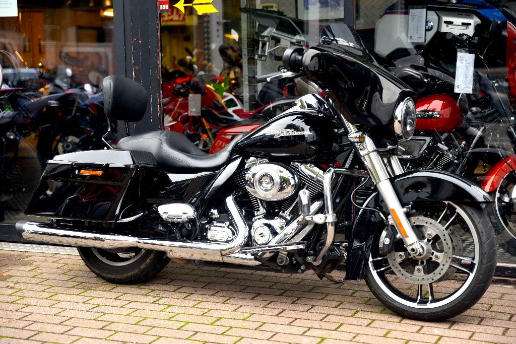 HARLEY DAVIDSON 103 STREET GLIDE ***MOTOVERTE.BE***, Motos, Entreprise, Occasion, Chopper, 2 cylindres