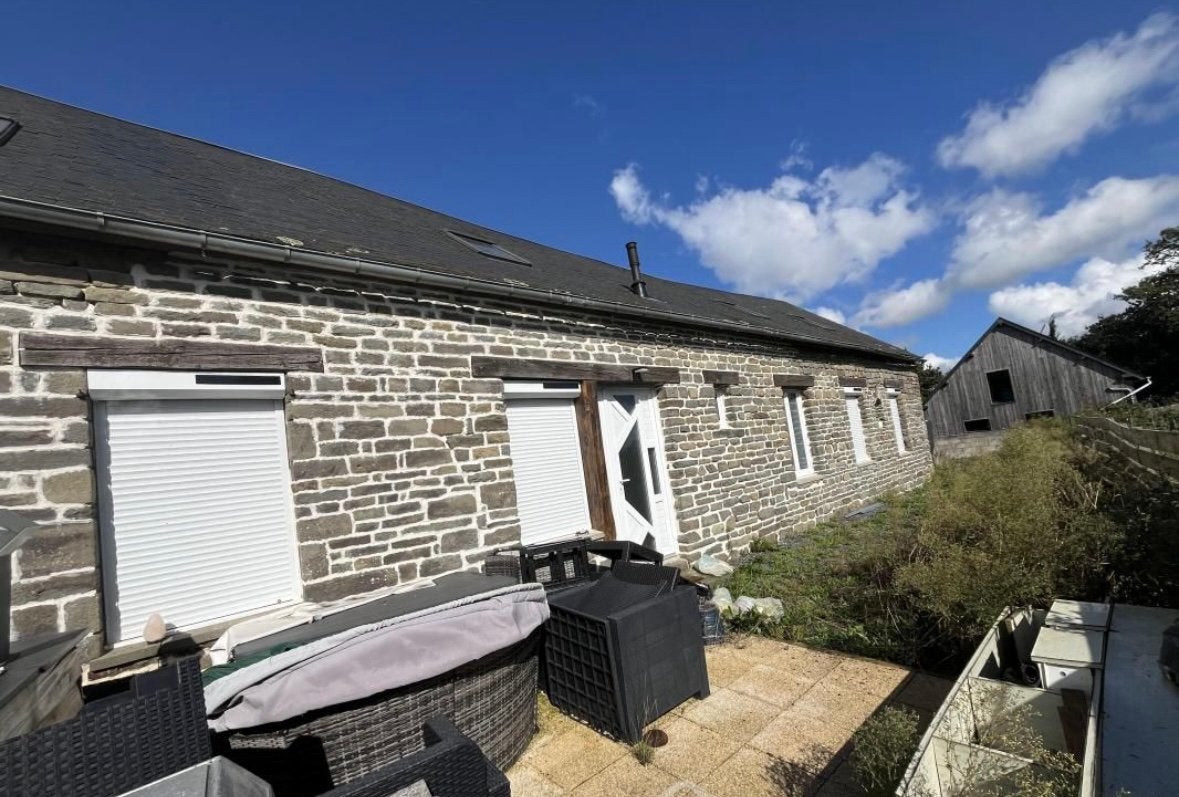 Maison longère située en Normandie, 12 m², Vrijstaande woning, 4 kamers