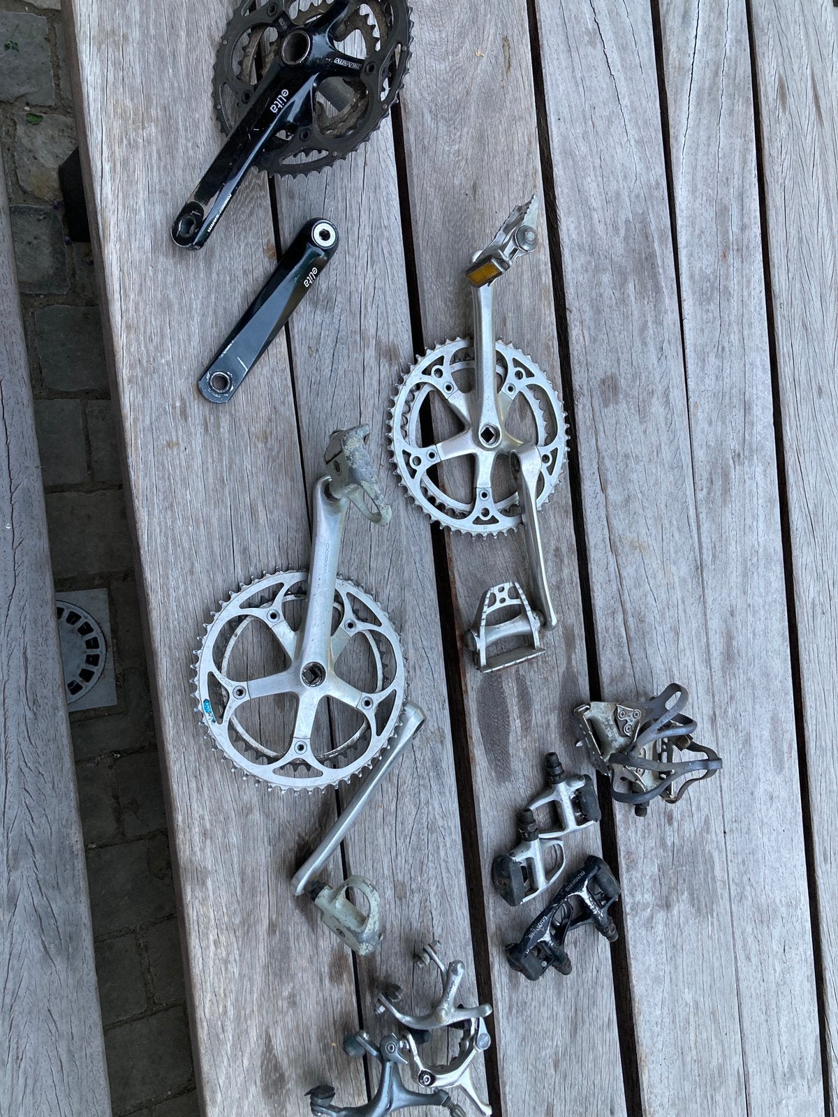 Lot fietsonderdelen crankstel shimano 600 sram remklauwen, Fietsen en Brommers, Ophalen