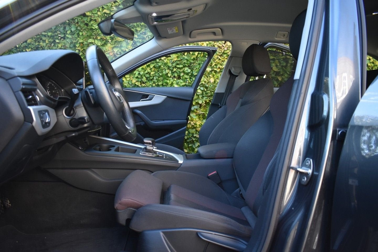 Audi A4 Avant 35 TFSI S Edition/ Sportstoelen verwarmd/Clima, Automaat, 110 kW, A4, Bedrijf