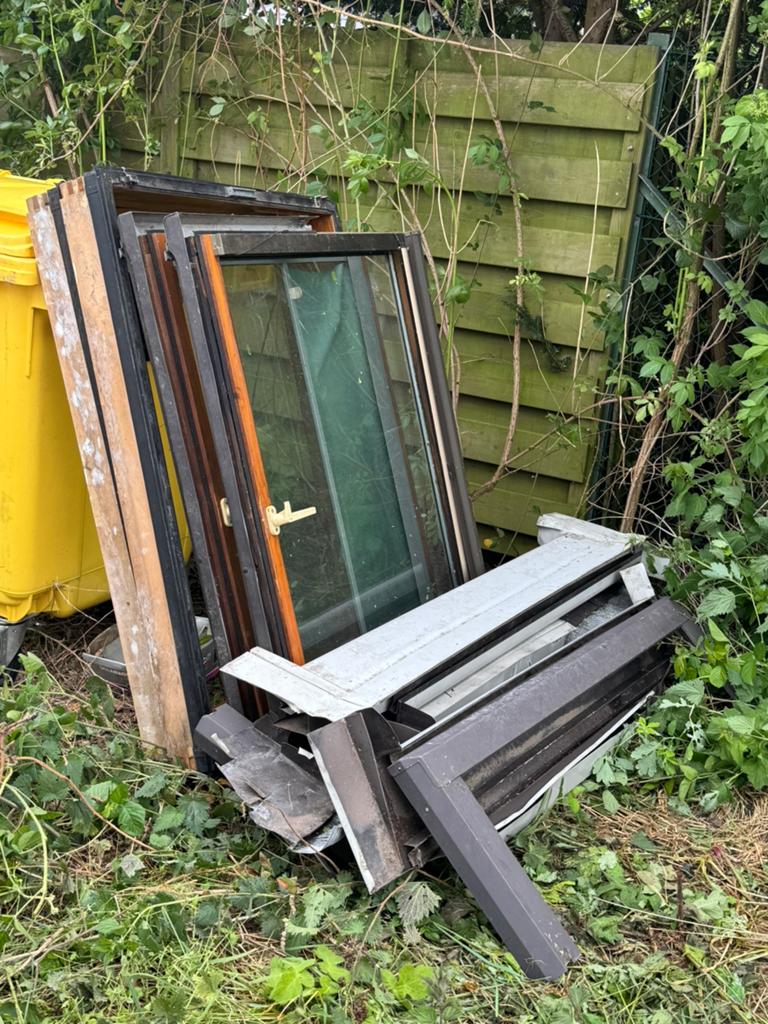 Veluxen, Doe-het-zelf en Bouw, Glas en Ramen, Ophalen, Zo goed als nieuw