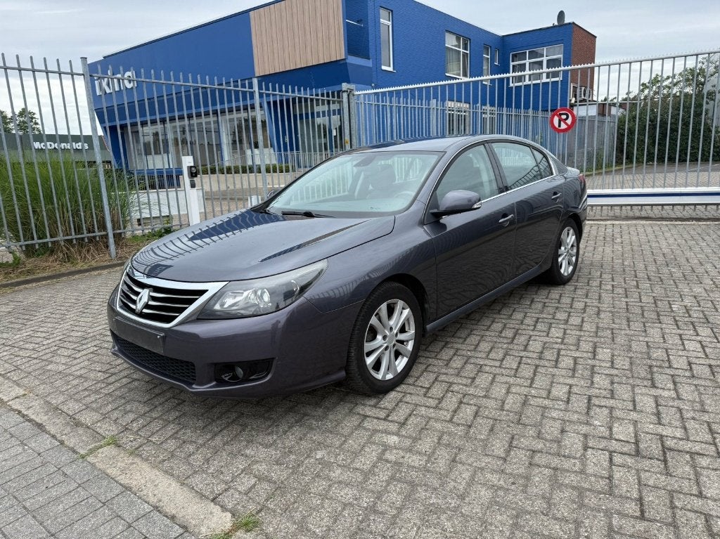 RENAULT LATITUDE/2.0 DIESEL/EURO 5/PRÉVENTE APPROUVÉE, Autos, Renault, Euro 5, Boîte manuelle, Noir, 5 portes