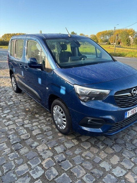 Opel combo 1.5 turbo 7 Plaatsen Bouwjaar 8/2020, Auto's, Blauw, 7 zetels, Te koop, BTW verrekenbaar