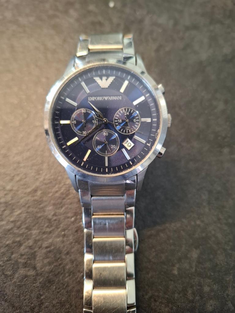 Heren horloge arrmani, Bijoux, Sacs & Beauté, Montres | Femmes, Enlèvement