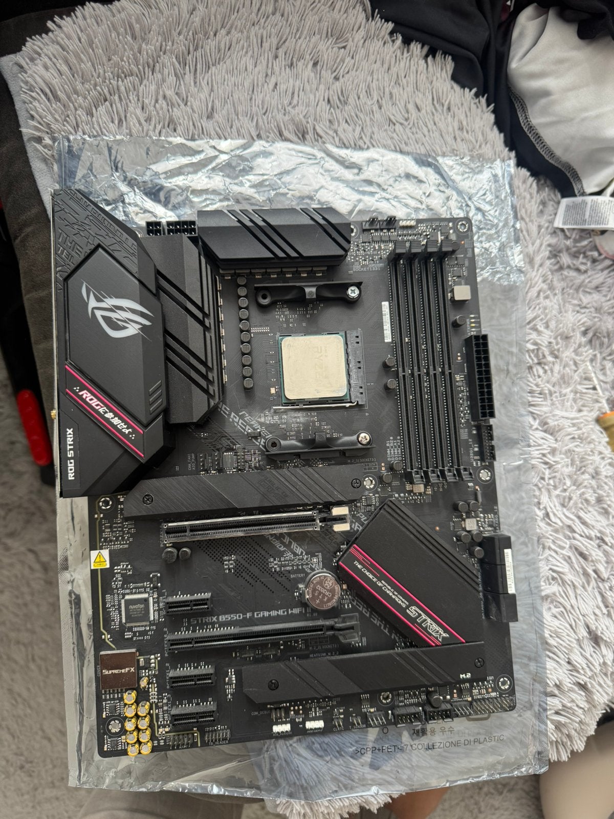 Amd ryzen 7 5700x3D + asus rog strix b550-f, Computers en Software, Moederborden, Ophalen of Verzenden, Zo goed als nieuw, AMD