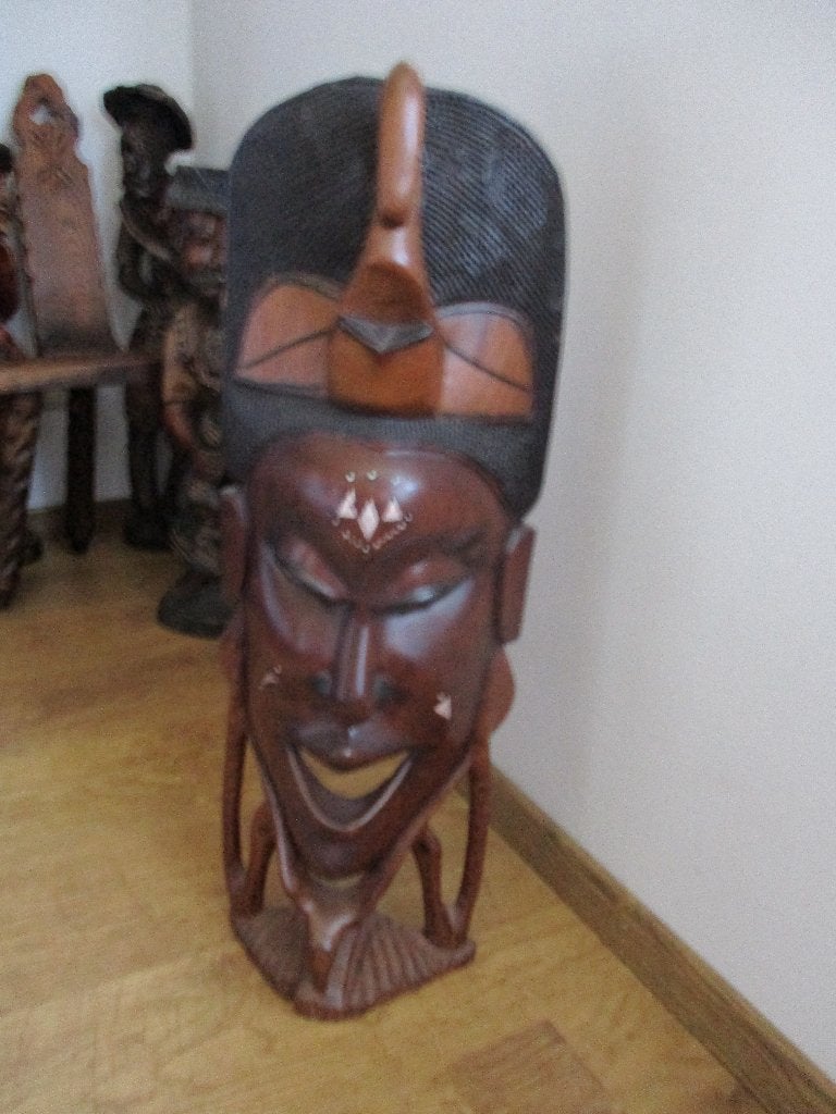 Masker van 70 cm lang kan staan of hangen, Enlèvement, Masque