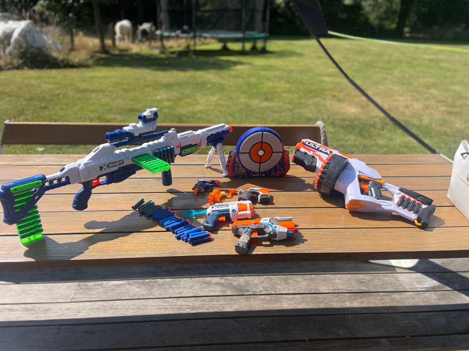 Lot de jouets fusils nerf et x-shot, Enfants & Bébés, Jouets | Extérieur | Jeu d'action, Enlèvement, Comme neuf