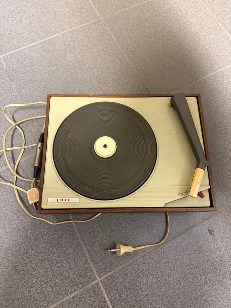 Vintage Siera 7845 Platenspeler (herstel nodig), Audio, Tv en Foto, Platenspelers, Ophalen of Verzenden, Niet werkend, Platenspeler