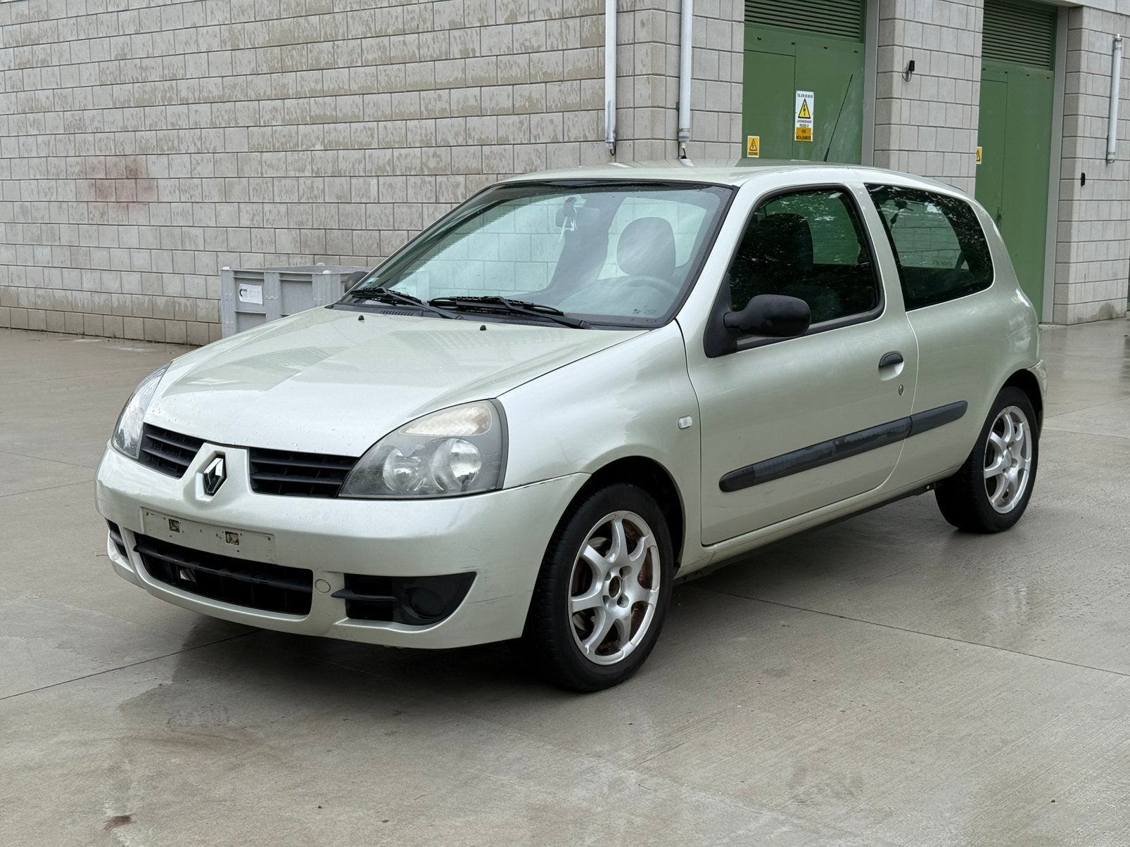 Renault Clio — Car-Pass + CT, prête à être immatriculée, Autos, Achat, Entreprise, Euro 4, Essence
