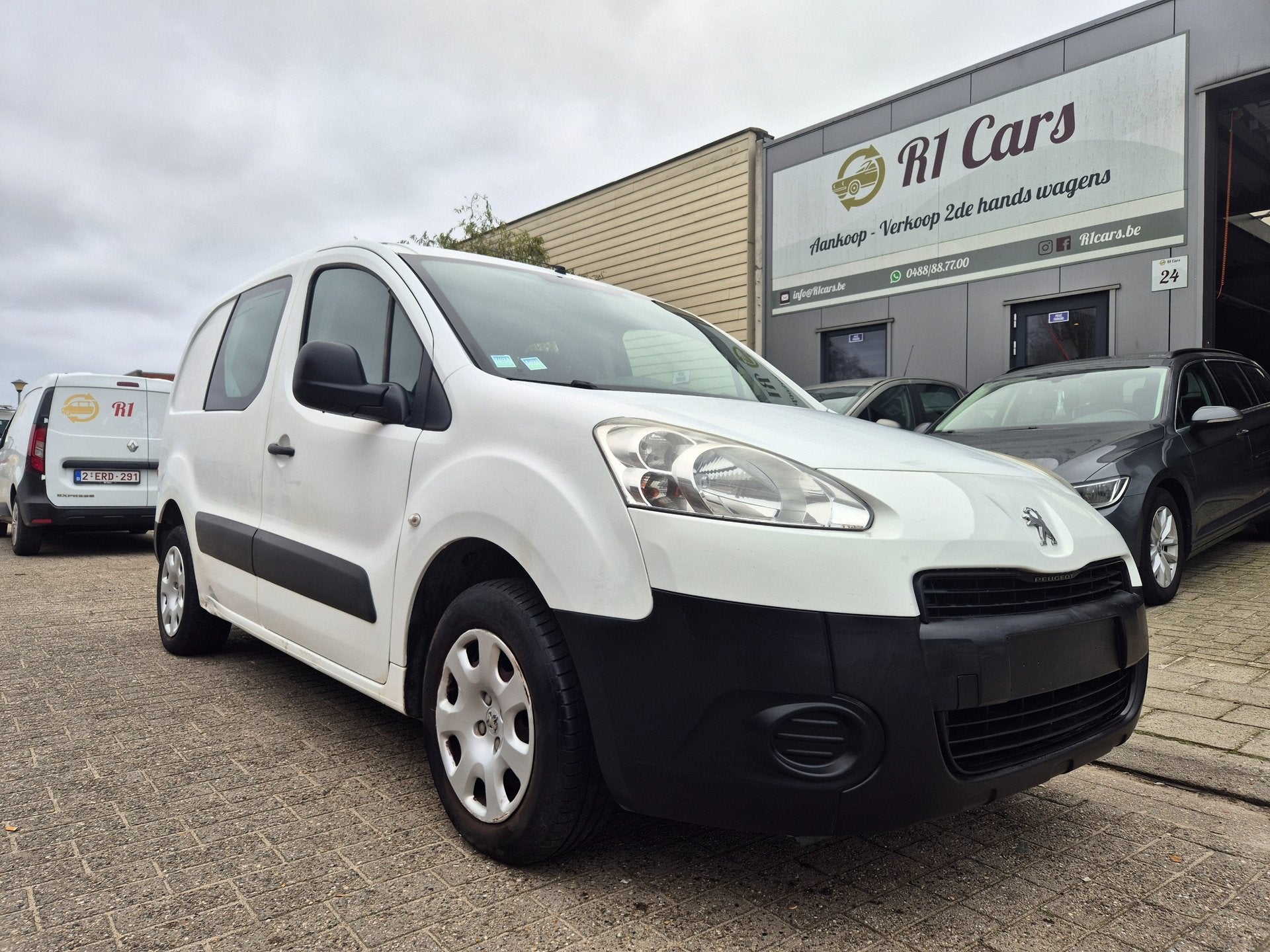 Peugeot Partner 1.6hdi 2013 /Airco/Pdc/Trekhaak/1ste eigenr, Autos, Camionnettes & Utilitaires, Entreprise, Achat, ABS, Airbags