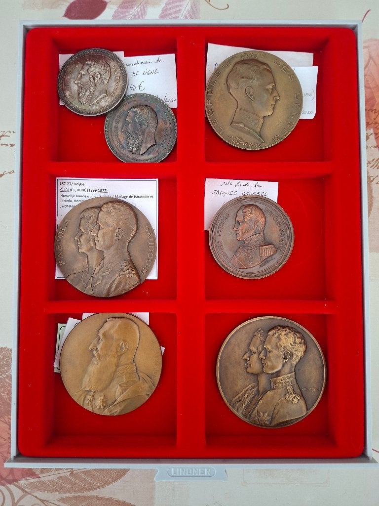 Medailles Belgische Koningshuis, Ophalen of Verzenden, Brons