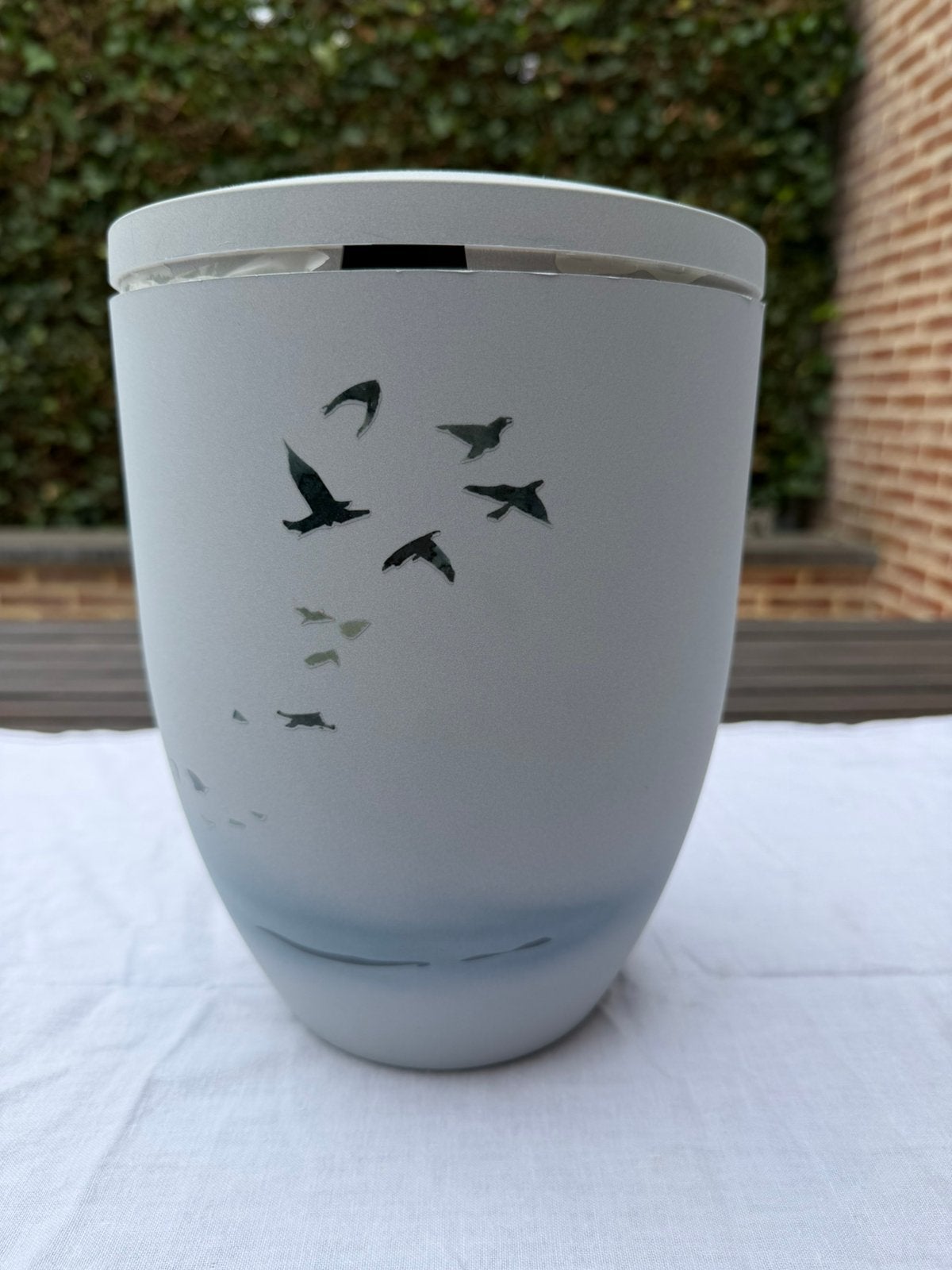Biologisch afbreekbare urn licht blauw met vogels, Ophalen of Verzenden