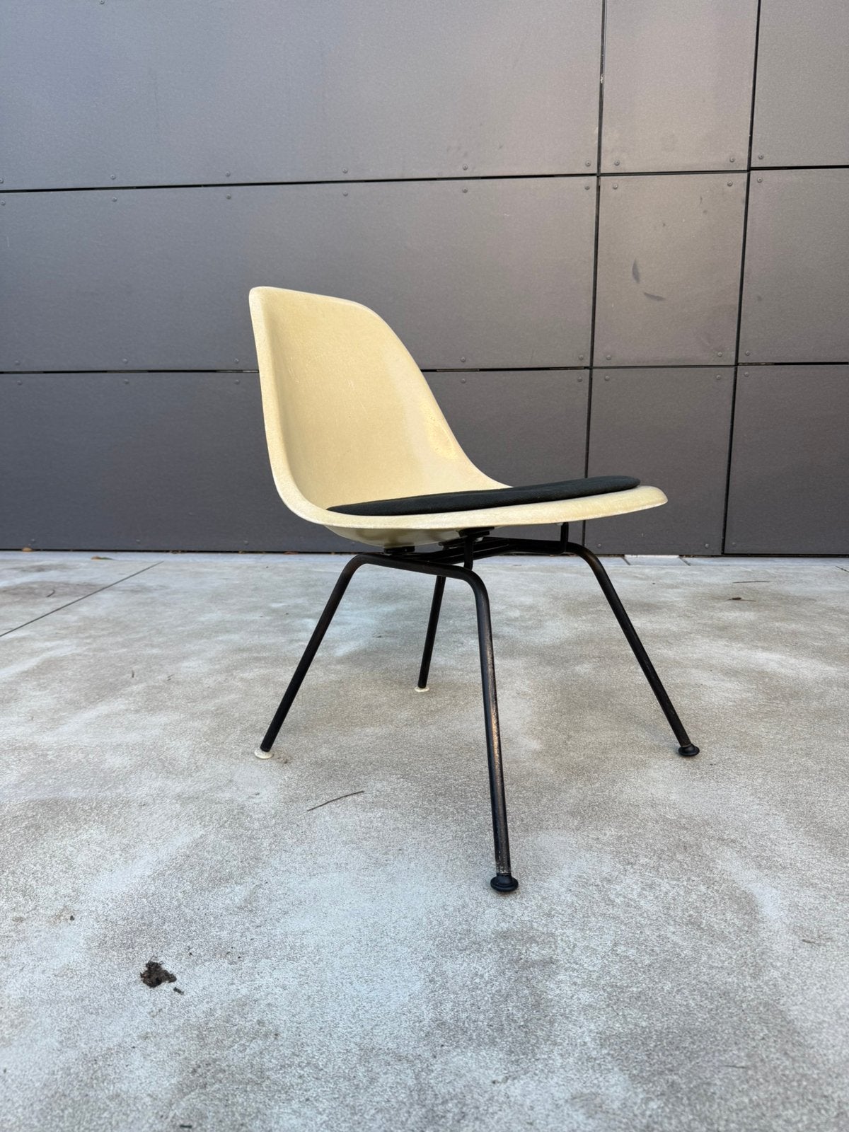 Vintage Eames lounge side chair, Kunststof, Gebruikt, Mid century modern vintage, Ophalen of Verzenden