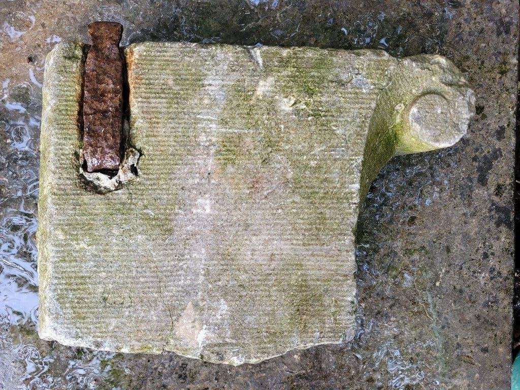 Arduin gevelsteen, Ophalen of Verzenden, Gebruikt, Natuurstenen