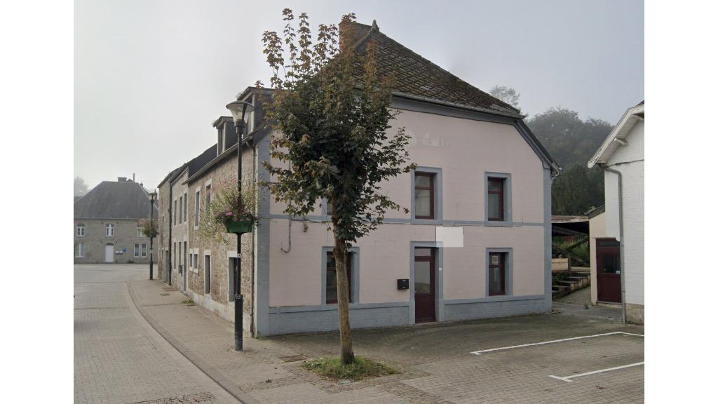 Rez commercial à louer, 85 m², Par agence ou courtier, Province de Namur, Olloy-sur-Viroin
