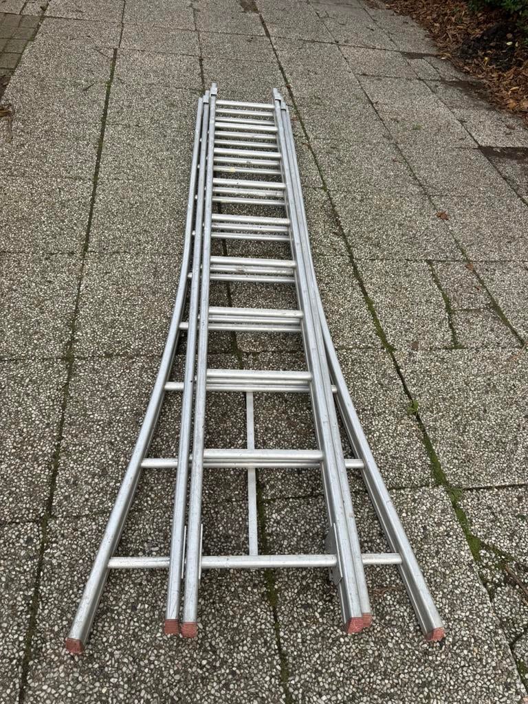 Driedelige aluminiu lader te huur, Ophalen, Zo goed als nieuw