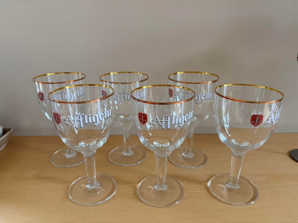 6 Affligem glazen 33 cl, Verzamelen, Glas en Drinkglazen, Ophalen of Verzenden, Zo goed als nieuw