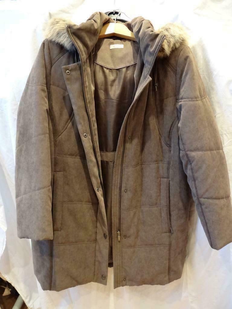 Jas parka+kap(dames) NIEUW M:44-46  Kleur:beige Merk:Damar, Beige, Maat 46/48 (XL) of groter, Nieuw, Ophalen of Verzenden