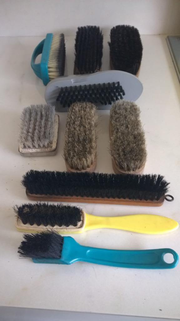 Lot borstels- schuur / schoen borstels, Maison & Meubles, Enlèvement ou Envoi, Brosse ou Balai